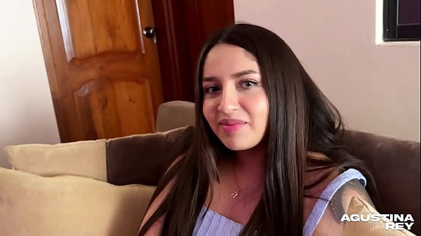 Mi roomie de enormes tetas y jugoso culo quiere que la folle por el ano y me corra dentro NO USAMOS CONDON!