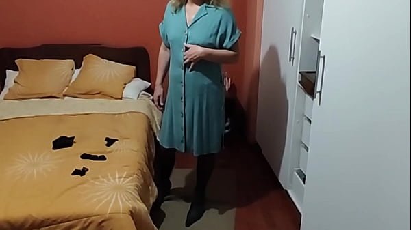 My beautiful wife dresses erotically to go to work, real cuckold husband