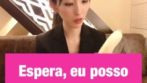 Sub-cama Português| Pôr este preservativo nesta banana pela minha boca♥ boquete e punheta japonesa
